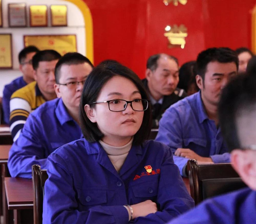 黨員立潮頭，領(lǐng)跑當(dāng)先鋒之二十九｜蔡藝玲：守望初心不放松，“鋼花管家”有奇招